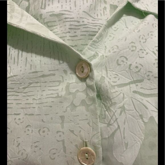Dress Barn green shirt 2X - Picture 8 of 8